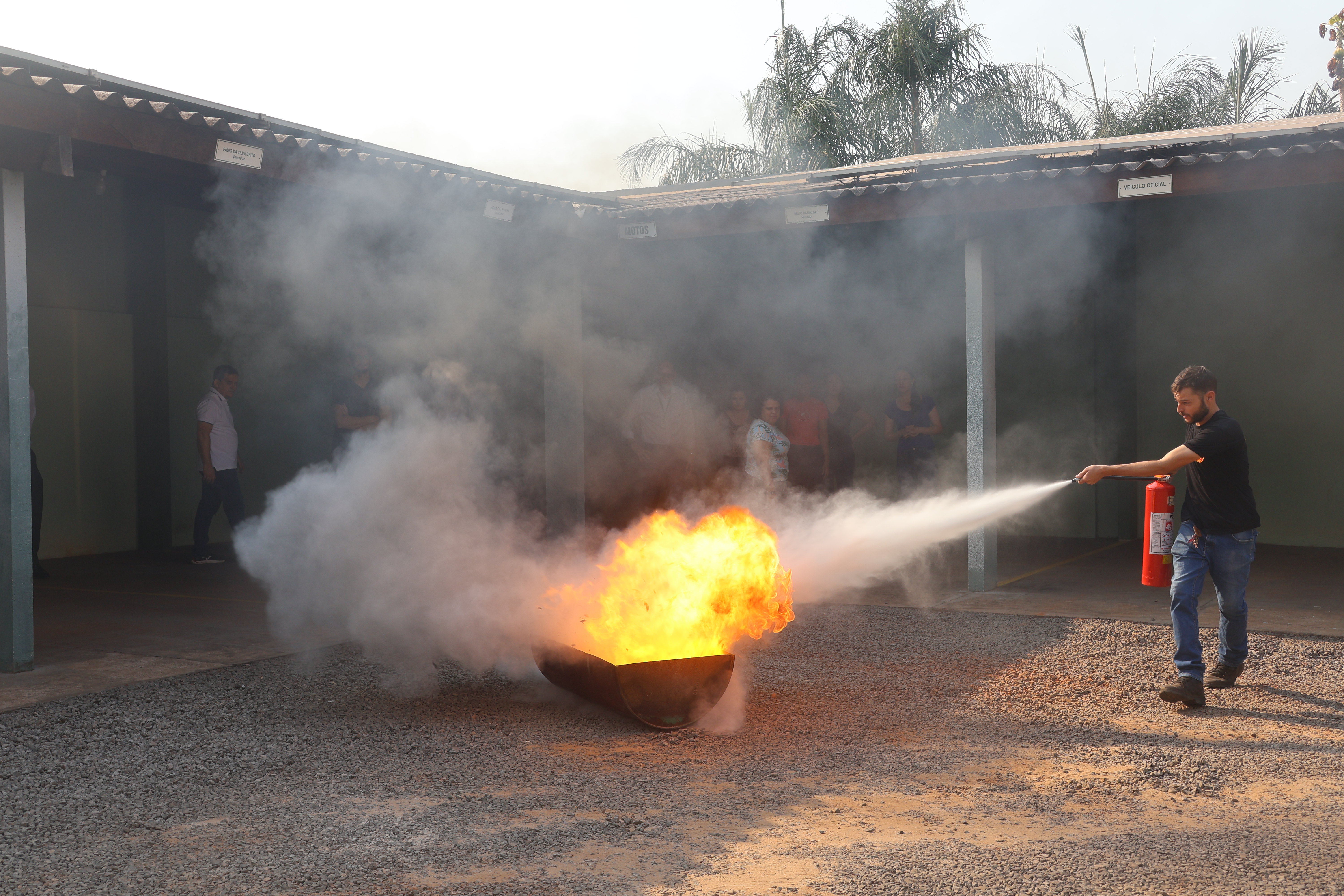 Servidores da Câmara participam de curso de formação da Brigada de Incêndio e Emergência 